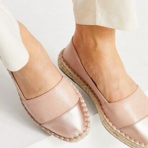 ASOS Slip-on espadrilles in pink & rose gold in 8W